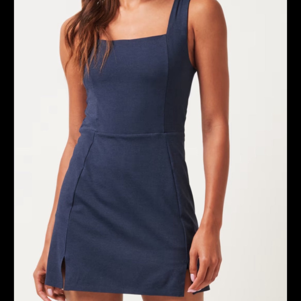 Travis Mathew Moveknit Sleeveless Dress- Heather Navy Blazer